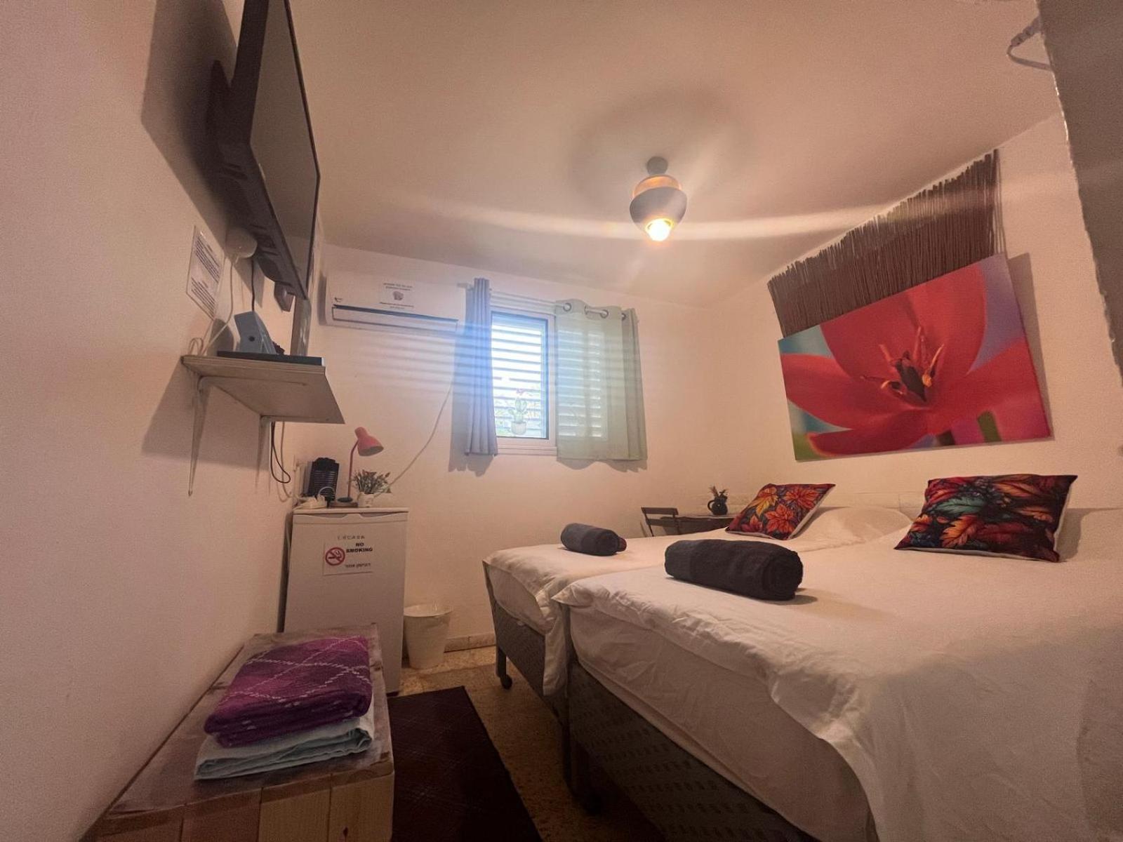 The Lowest Place On Earth B&B Neot HaKikar 외부 사진